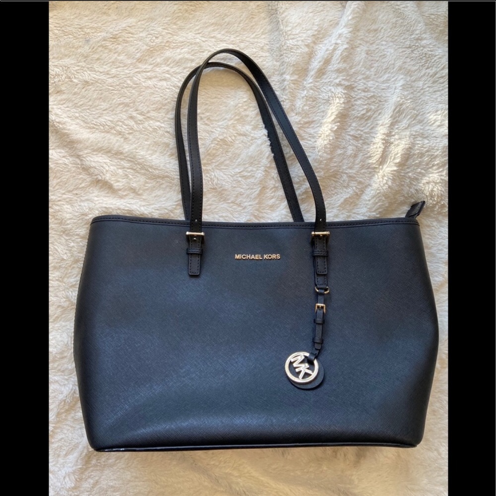 Black Michael Kors tote